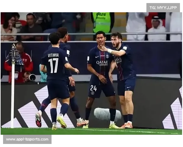 点球大战扑出四粒点球，巴黎圣日耳曼门将萨福诺夫成洲际杯英雄